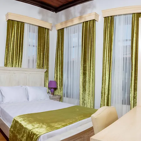 Hotel Cedrus 2*
